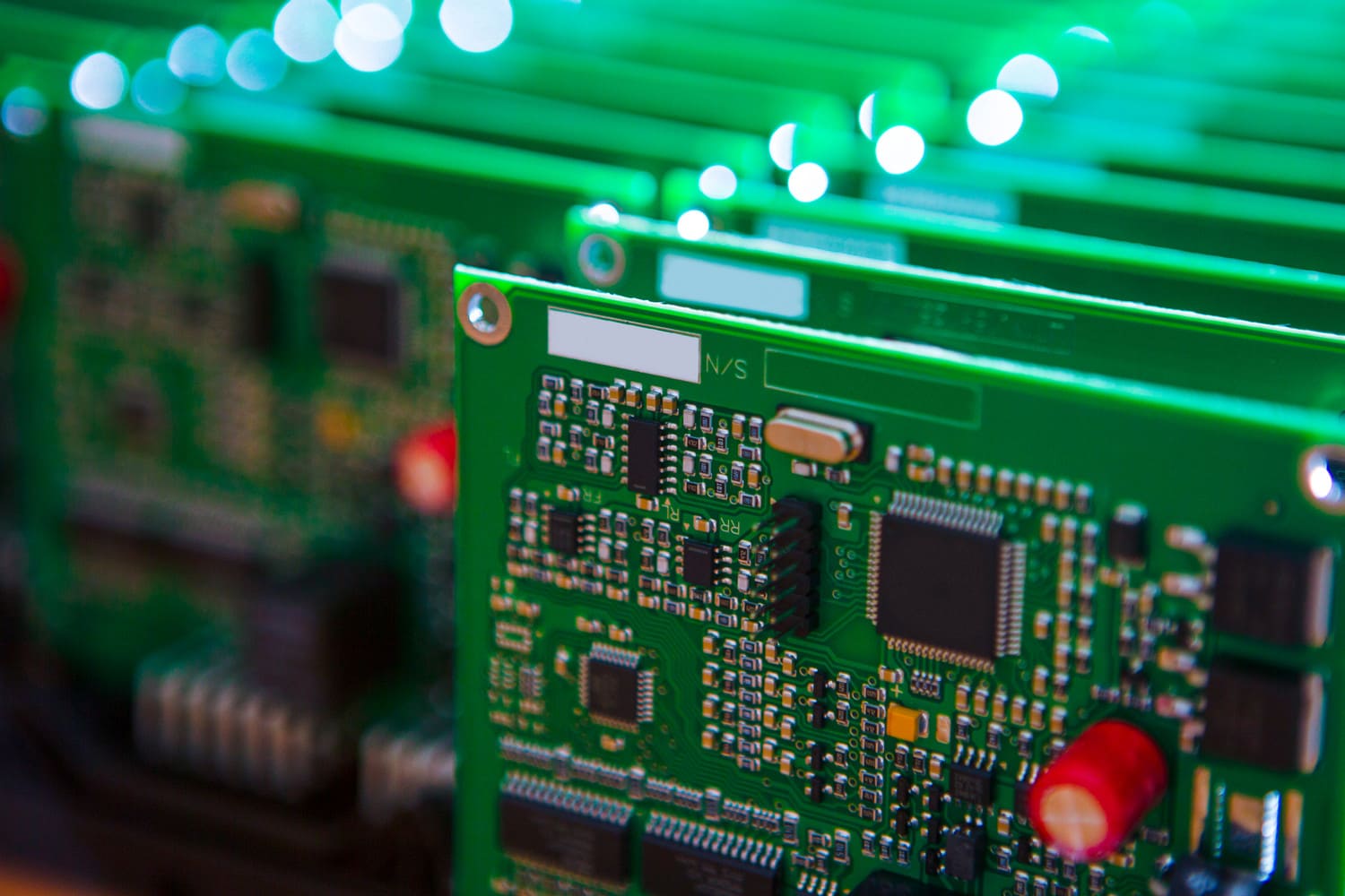 why are circuit boards green